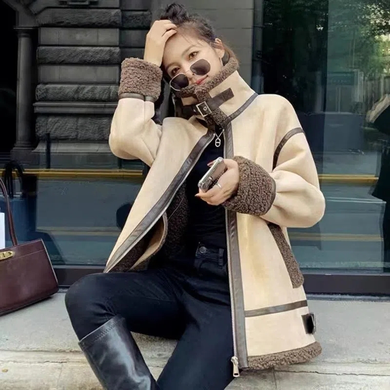 Wool Coat Peacoat - Cappotto di pelliccia di agnello femminile